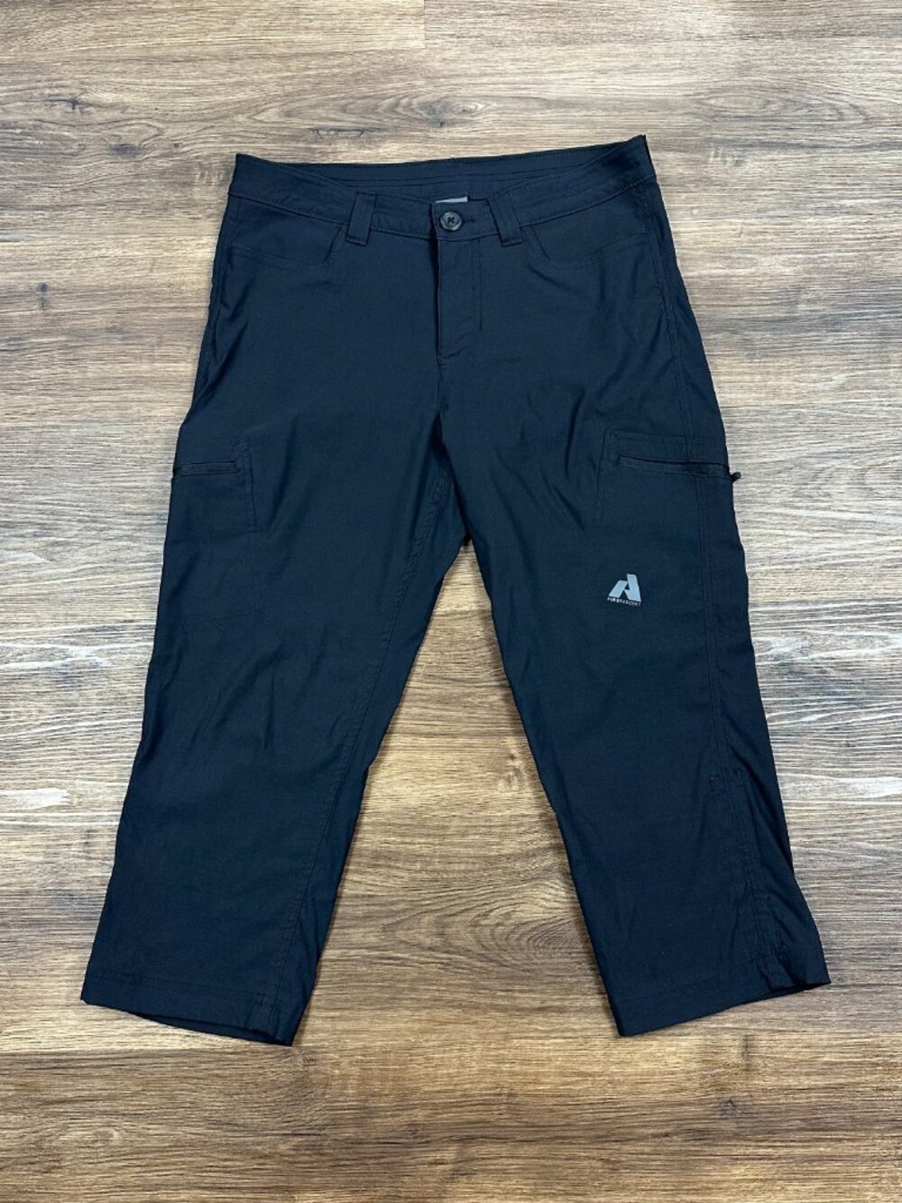 Eddie Bauer First Ascent Capri Pants Womens Size 6 Black Hiking Outdoor